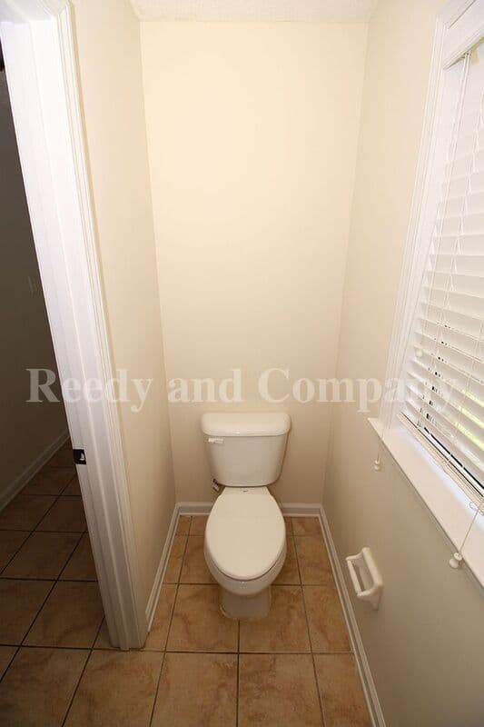 Cordova House: 1331 Appling Rd
