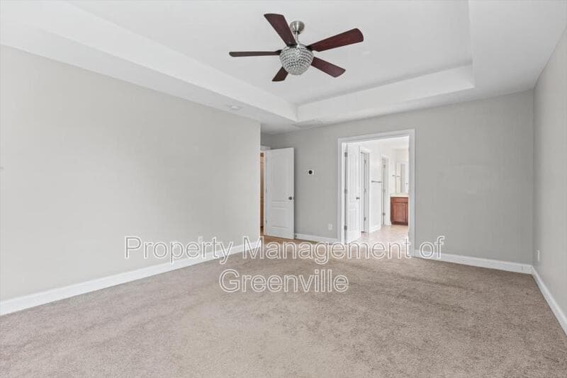 Simpsonville House: 10 Windsor Creek Ct