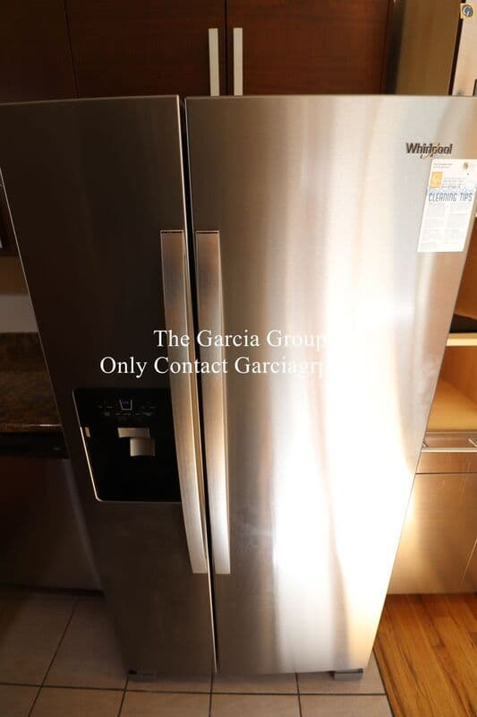 Portland Condo: 908 SW Gaines St