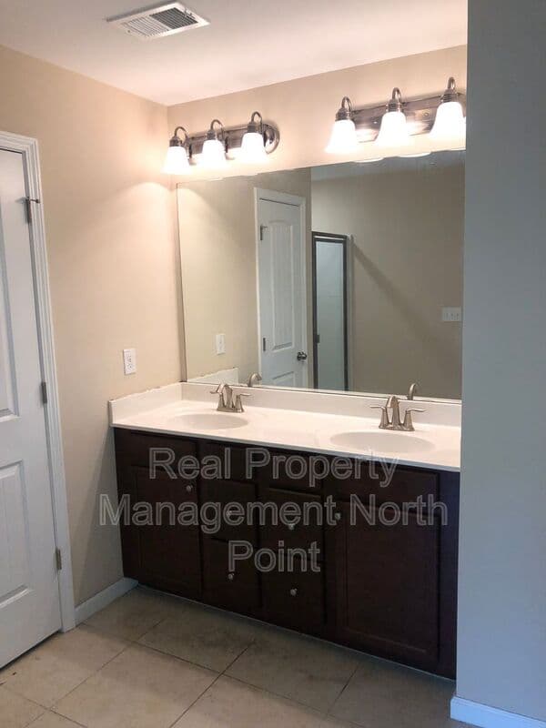 Alpharetta Townhome: 1175 Hampton Oaks Drive