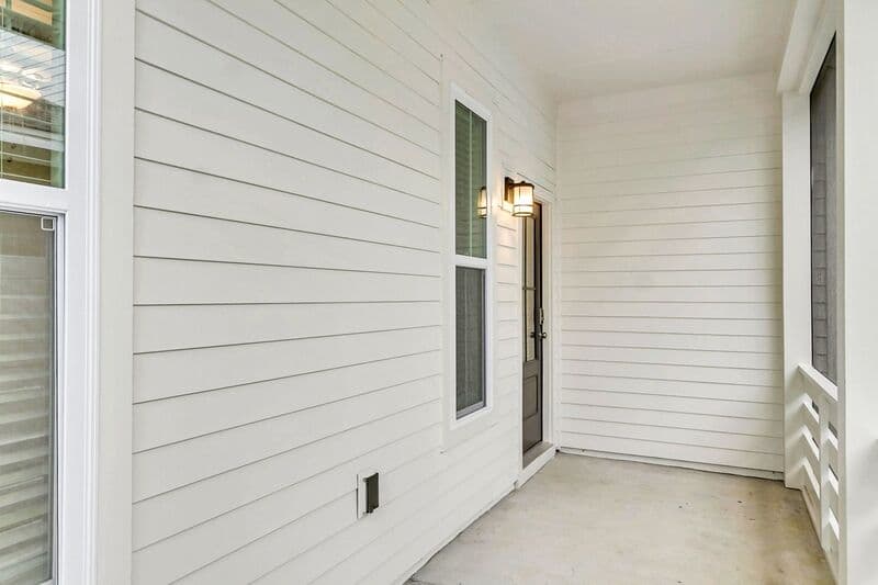 Summerville Townhome: 254 Symphony Ave