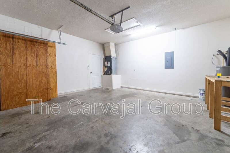 Orlando House: 4434 Waterside Pointe Cir