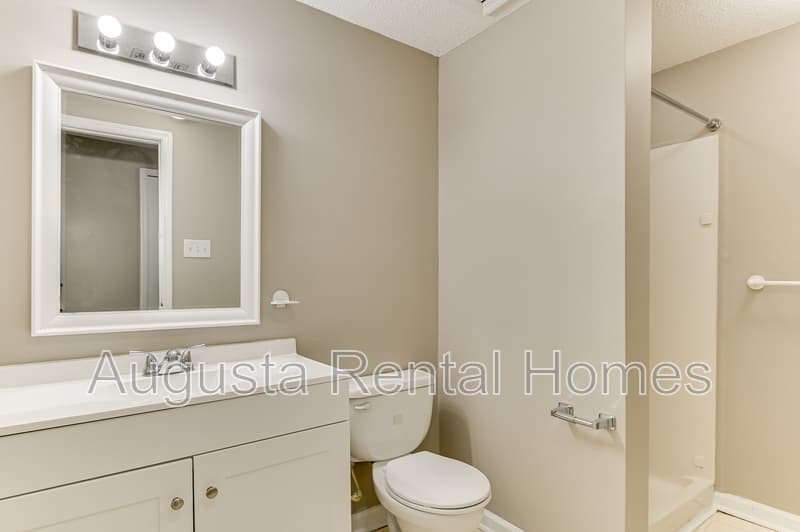 Augusta Condo: 1444 Heard Avenue - 1/2