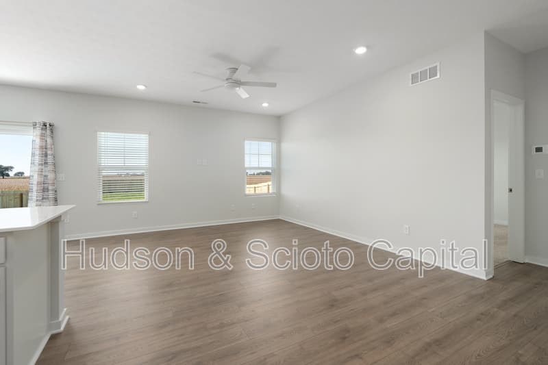 Plain City House: 543 Darliene Drive