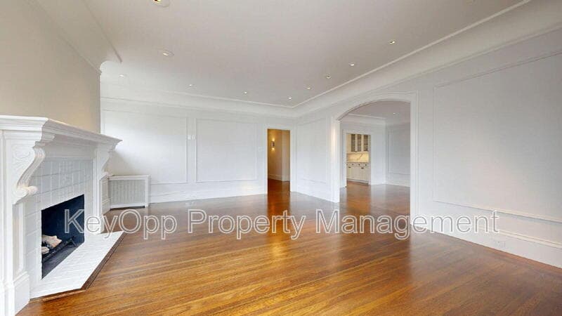 San Francisco Condo: 2250 Green Street