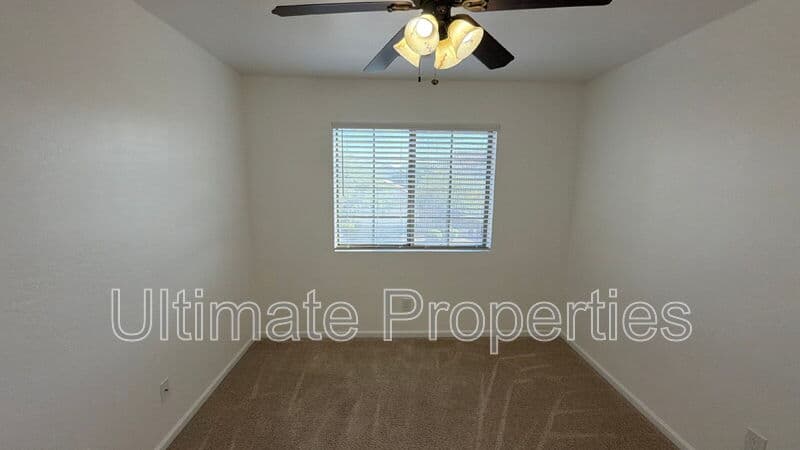 Surprise House: 11486 West Austin Thomas Drive