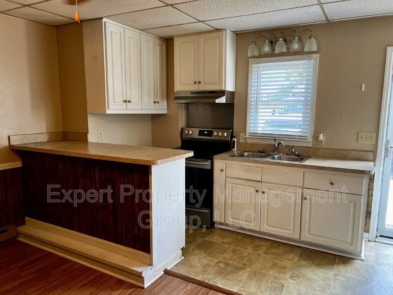 Dunn Condo: 103 Winterlochen Dr