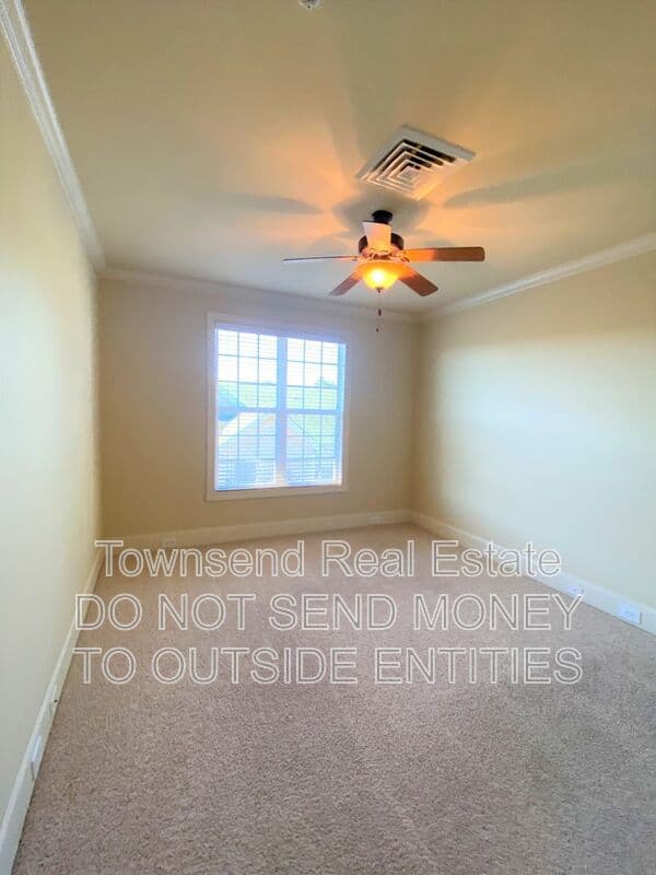 Fayetteville House: 3310-304 Starboard Way