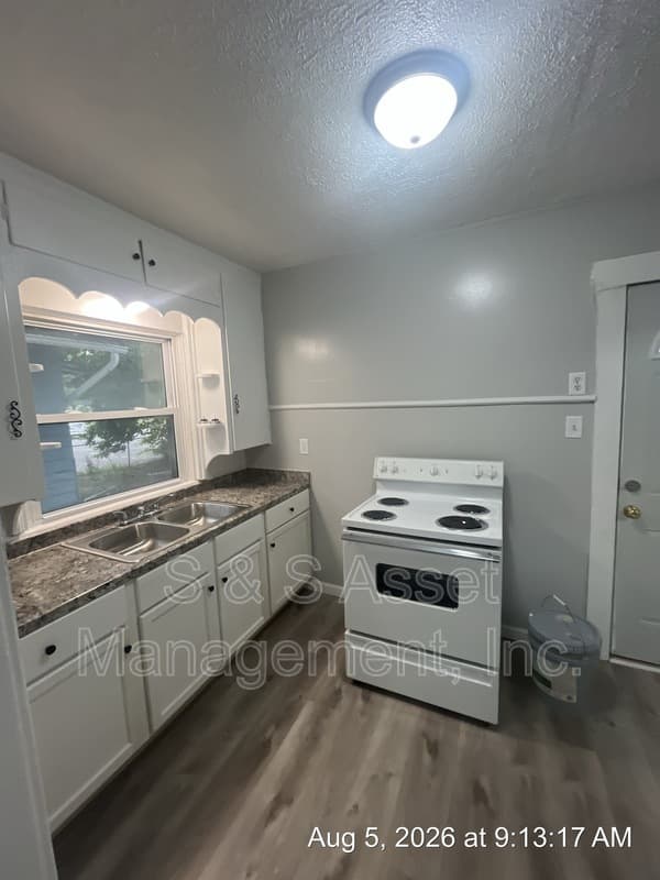Lansing House: 534 Norman Street