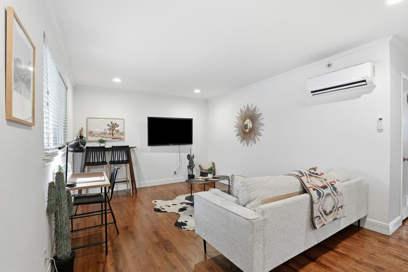 Fort Worth Condo: 3123 South University Drive - 11