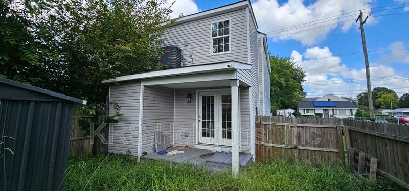 Portsmouth House: 410 Oak Street