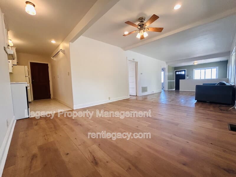 Crockett House: 653 Alhambra Street