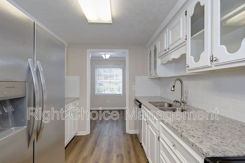Columbus Condo: 6101 River Rd