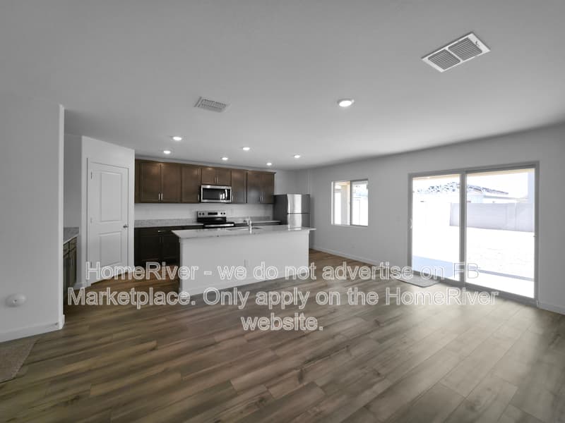 Florence House: 1091 W West Virginia Ave
