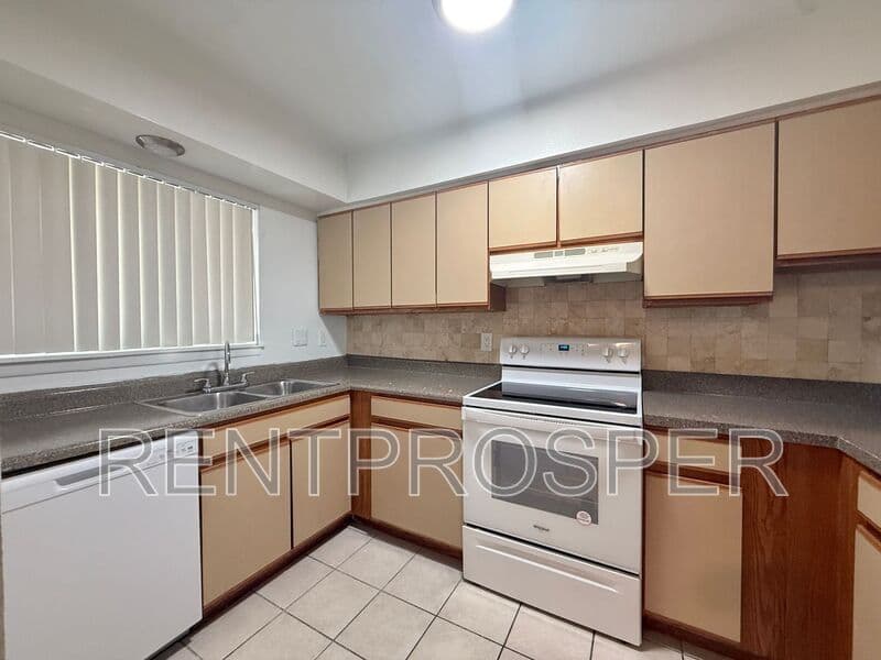 Orlando Condo: 4209 S. Semoran Blvd