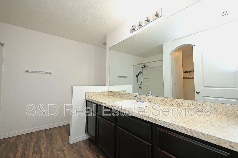 Lakeland House: 2238 Caspian Dr
