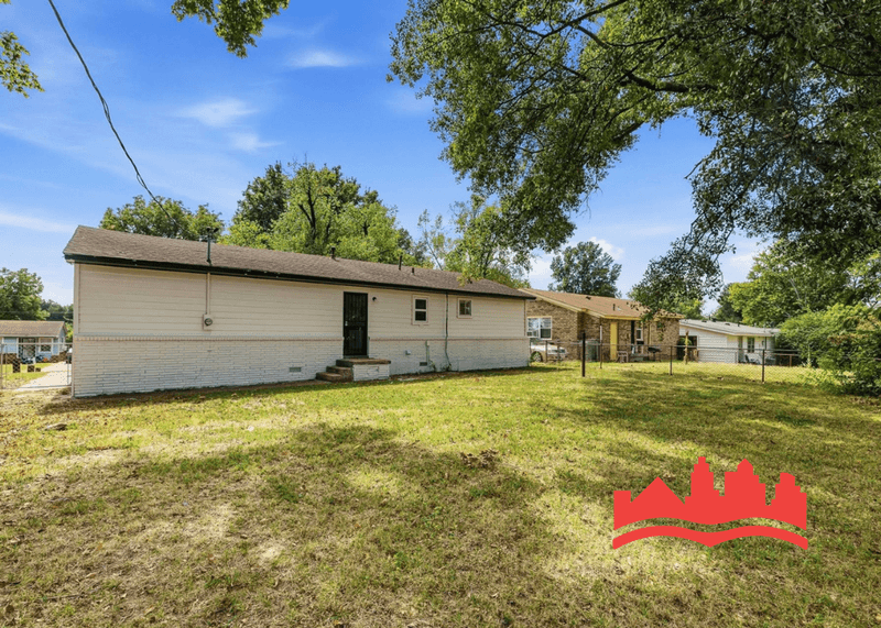 Memphis House: 630 Mohawk Ave