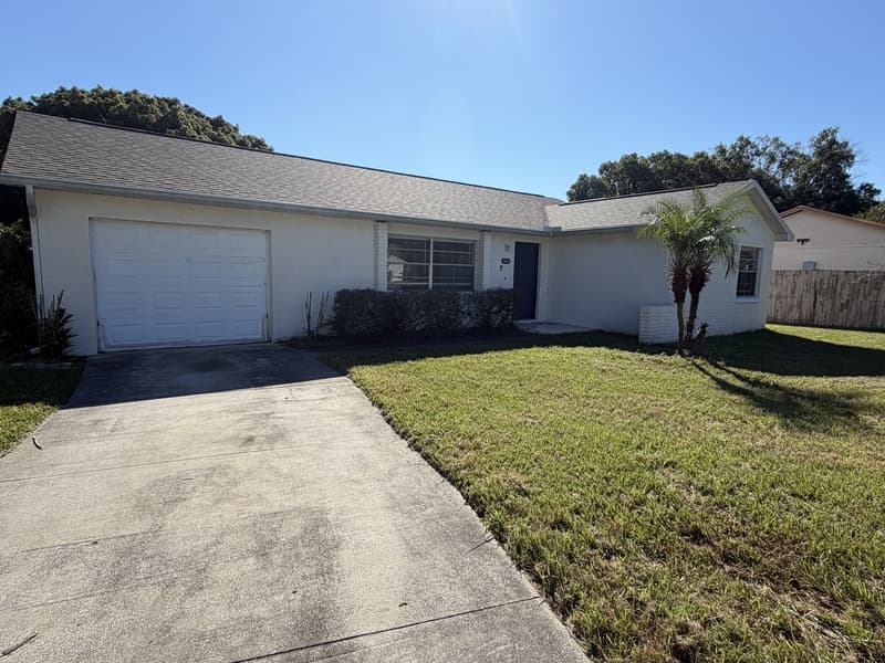 Orlando House: 1313 Summer Breeze Road