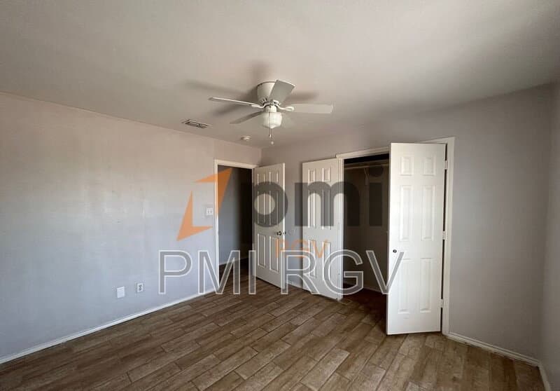 Mission Condo: 2017 Graham Ave
