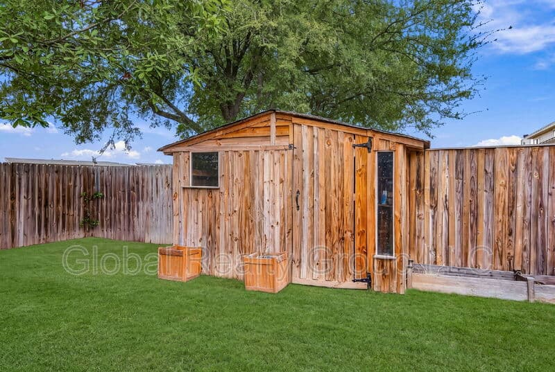 San Antonio House: 7411 Tamburo Trail