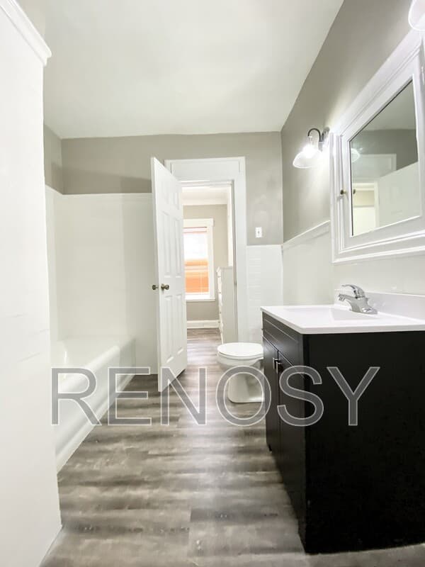 Des Moines Condo: 2500 Grand Ave