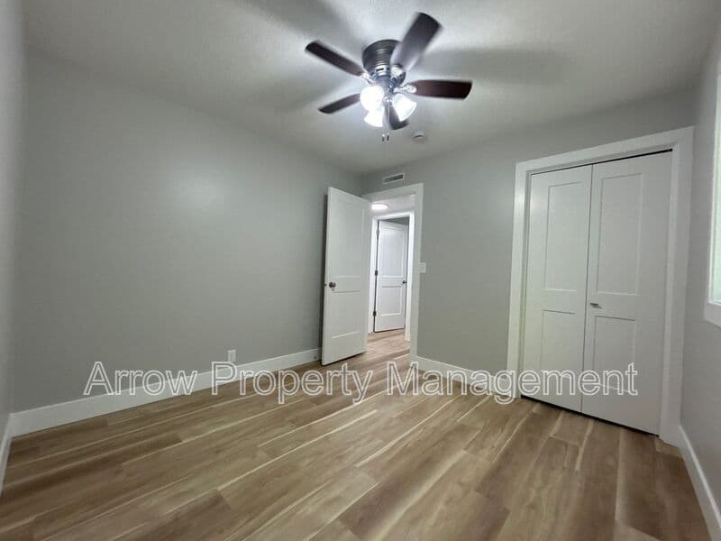 Clarinda House: 1010 North 16th Street