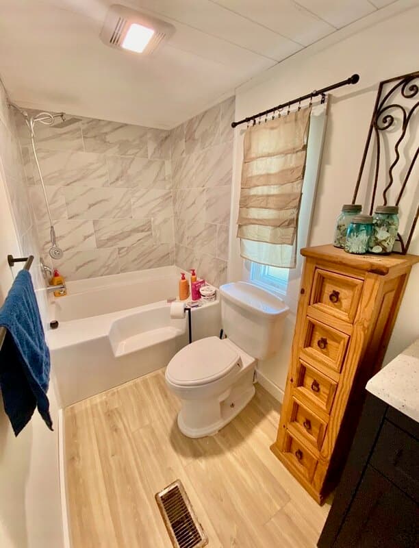 Panama City Beach House: 570 Sandy Lane