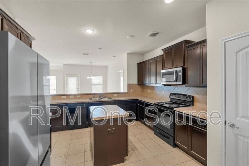 Princeton House: 1729 Park Trails Blvd.