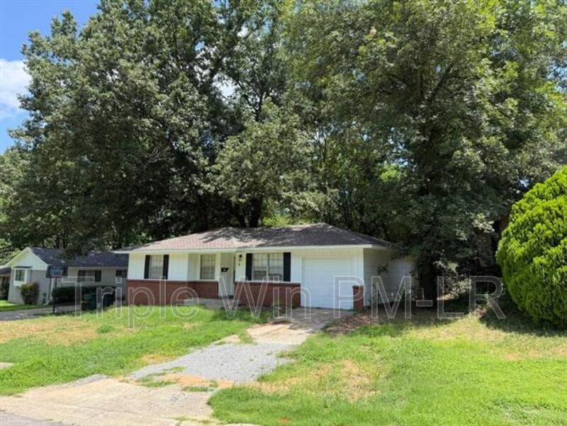 Little Rock House: 8 Glendale Drive