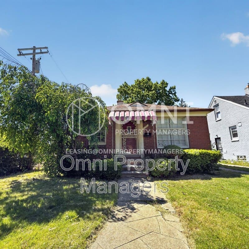 Detroit House: 11529 Roxbury St