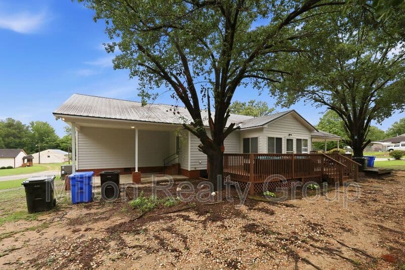 Lillington Condo: 210 W Old Road