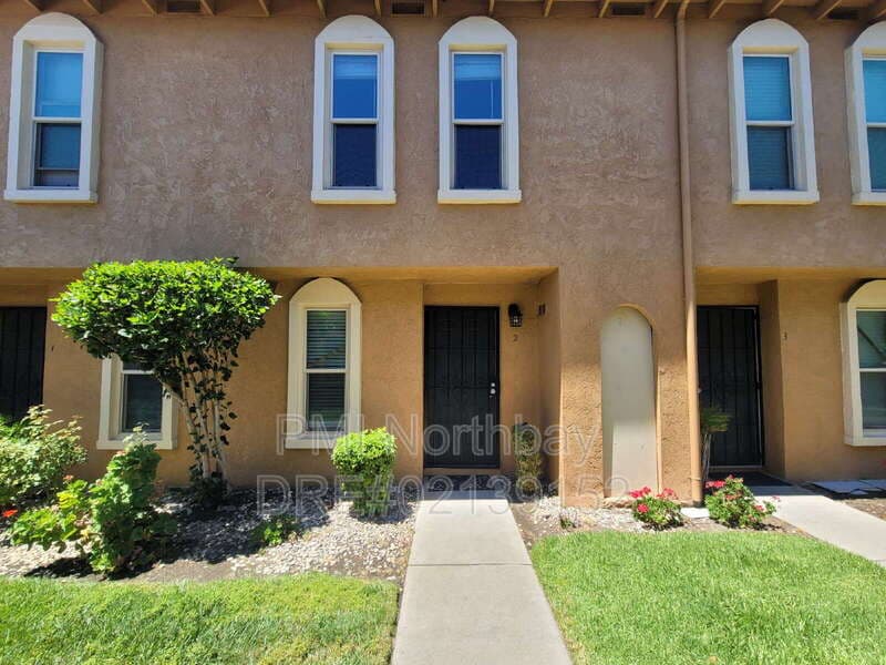 Fairfield Condo: 1206 Dana Dr