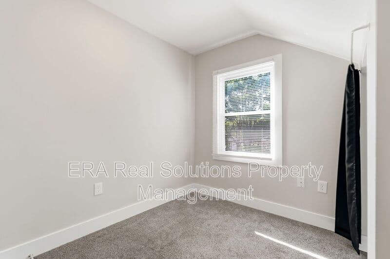 Columbus Condo: 871 Bellows Ave