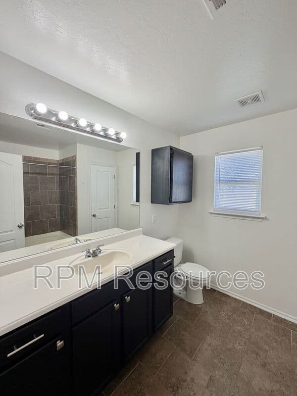 Oklahoma City House: 8425 SW 48th St