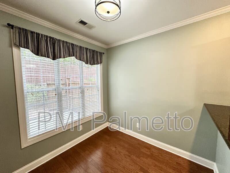 Lexington Townhome: 117 Park Ridge Way