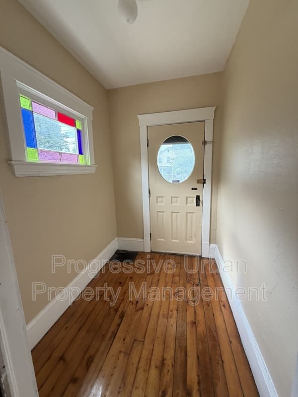 Cleveland Townhome: 4305 Bridge Avenue - FR