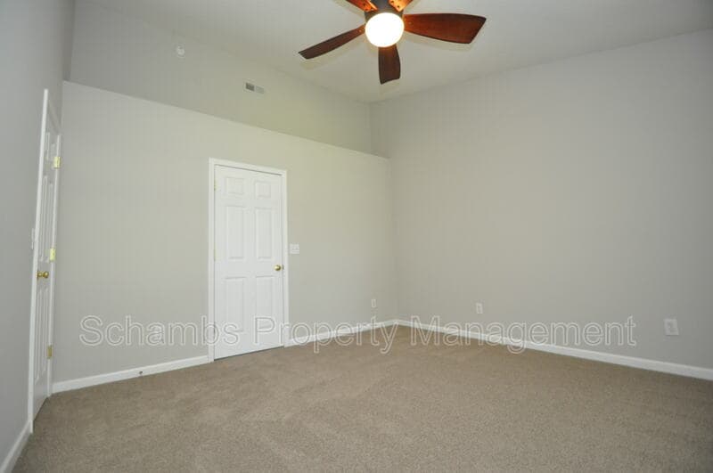 Raleigh House: 10945 Pendragon Pl