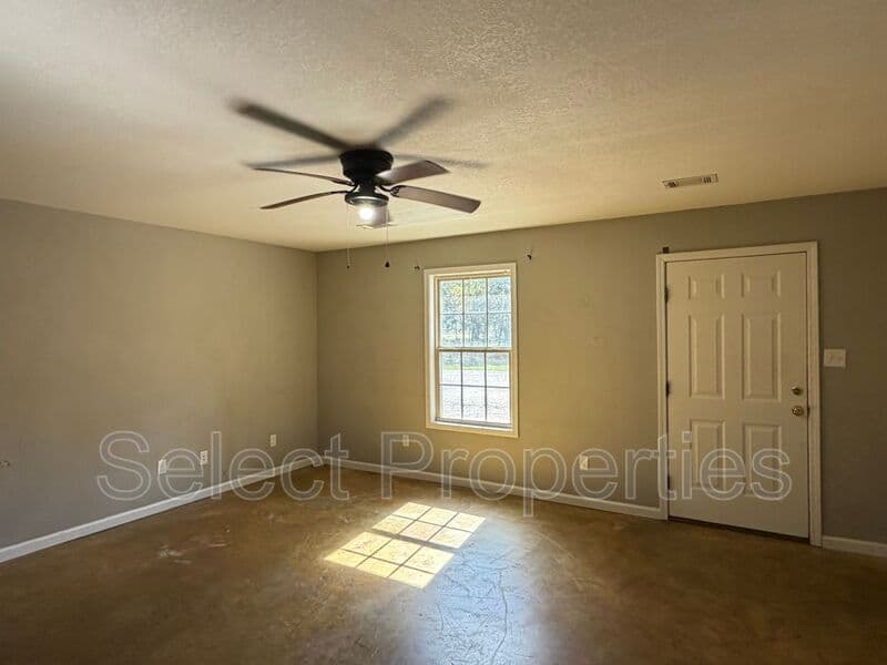 Hoxie House: 901 SE 3rd St