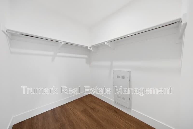 Pasadena Condo: 218 N El Molino Ave