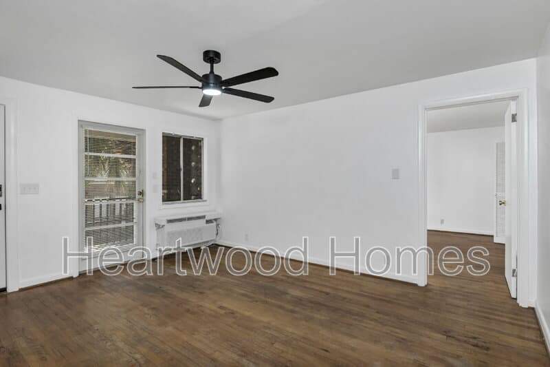 Columbia Condo: 934 Laurens Street