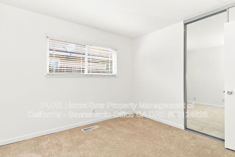 Carmichael House: 4924 Olive Oak Way
