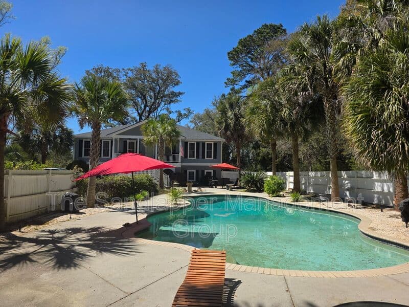 Johns Island House: 588 Main Road