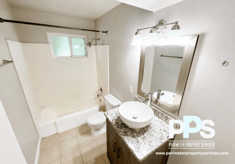 Atlanta House: 221 Lampkin Street NE