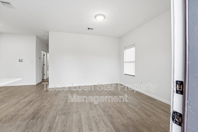 Houston Condo: 319 N Carolina St