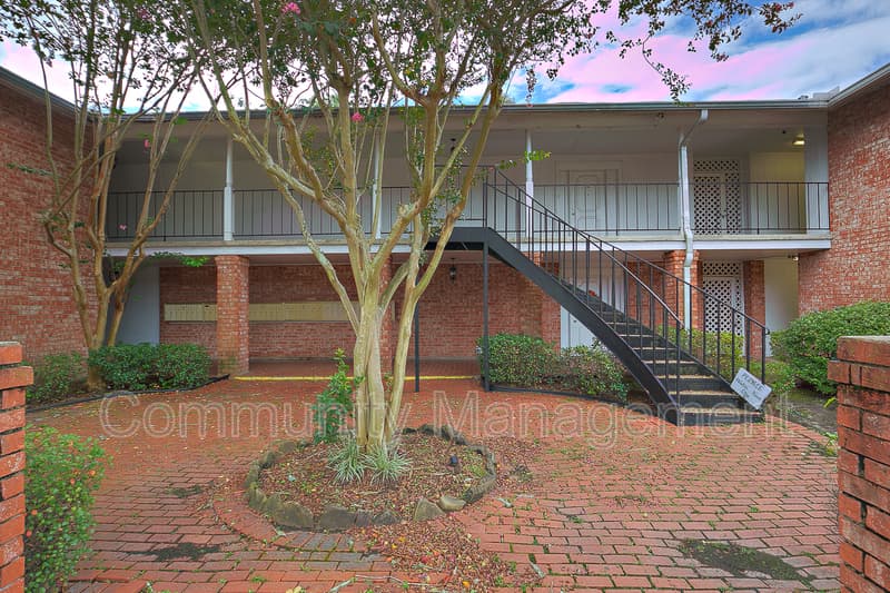 Baton Rouge Condo: 7950 Jefferson Hwy