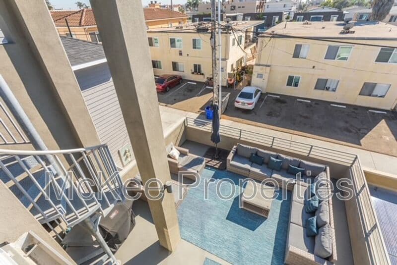 Imperial Beach House: 157 Donax Avenue