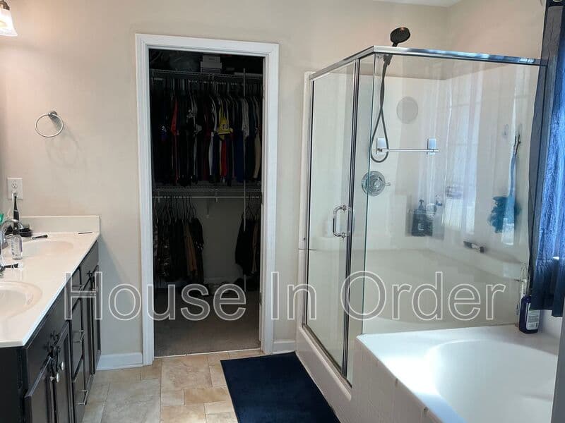 Moore House: 363 Faulkner Dr.