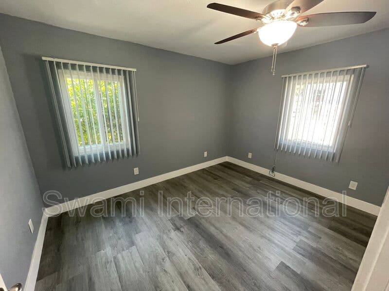 Los Angeles Condo: 1031 W. 102nd St.