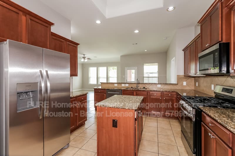 Dickinson House: 3212 Granite Gate Ln