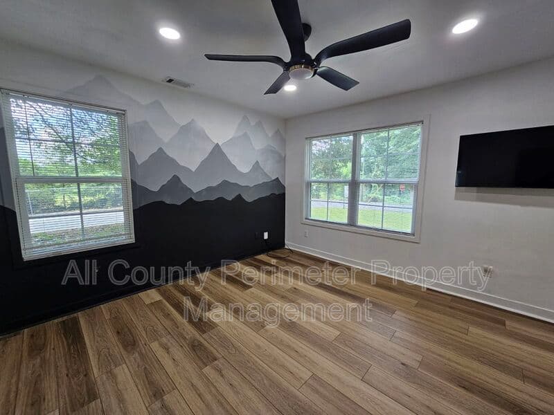 East Point House: 2107 Pinehurst Drive